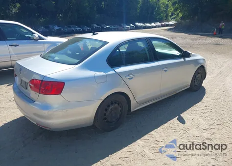 2014 Volkswagen Jetta 1.8T Se from USA, damaged, VIN 3VWD17AJ4EM215722